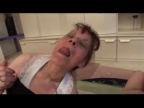❤️ Dalawang lola at isang lolo ang may threesome ❤️ Anal porn sa porn tl.pornoincest.ru ❌️