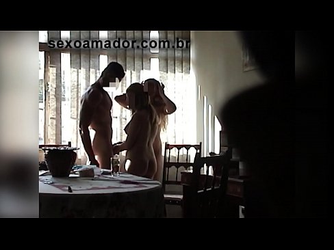 ❤️ Inimbitahan ng mga sex friends ang isang higanteng lalaki at isang threesome kasama niya ❤️ Anal porn sa porn tl.pornoincest.ru ❌️
